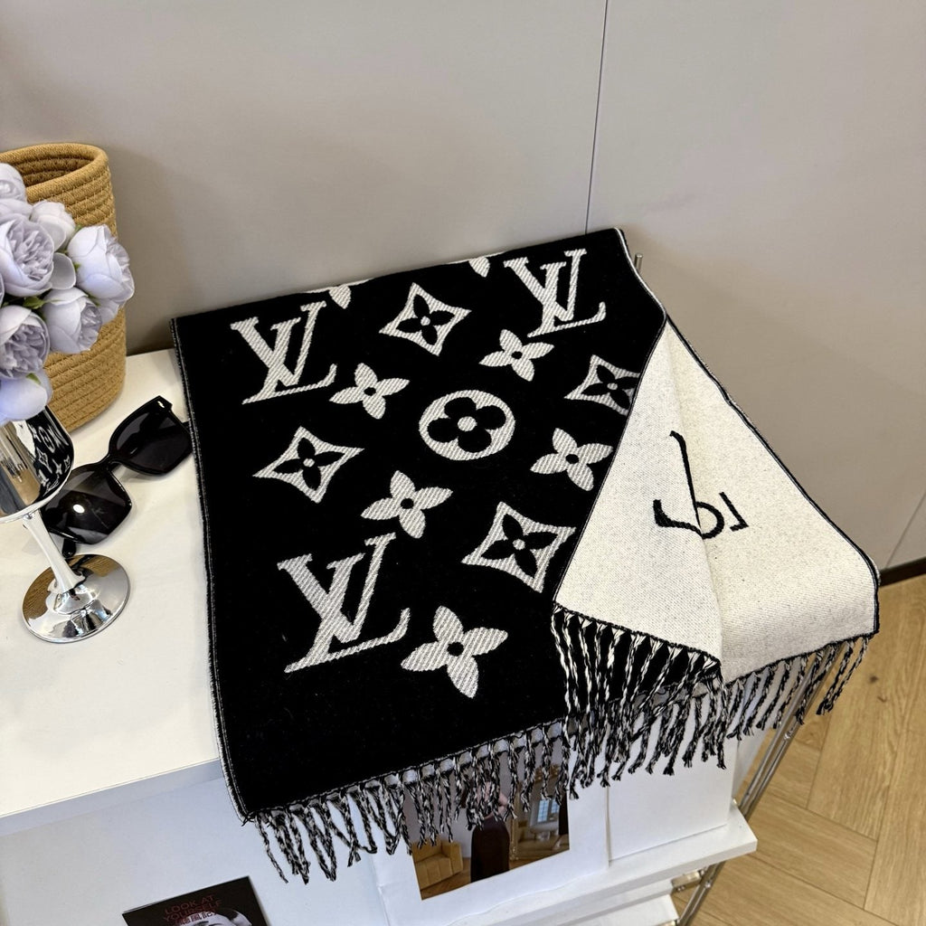 Louis Vuitton Reversible Fringed Scarf — hero