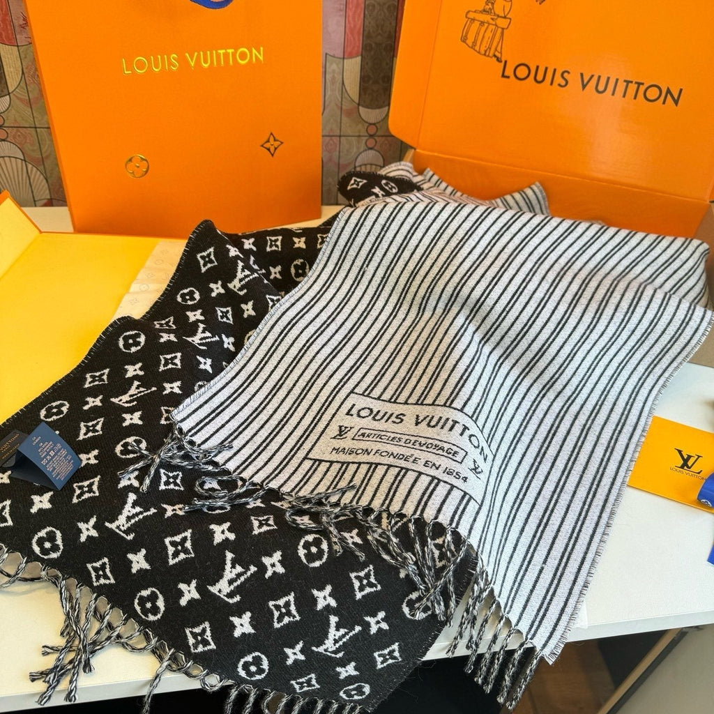 Louis Vuitton My Neverfull Fringe Scarf — front